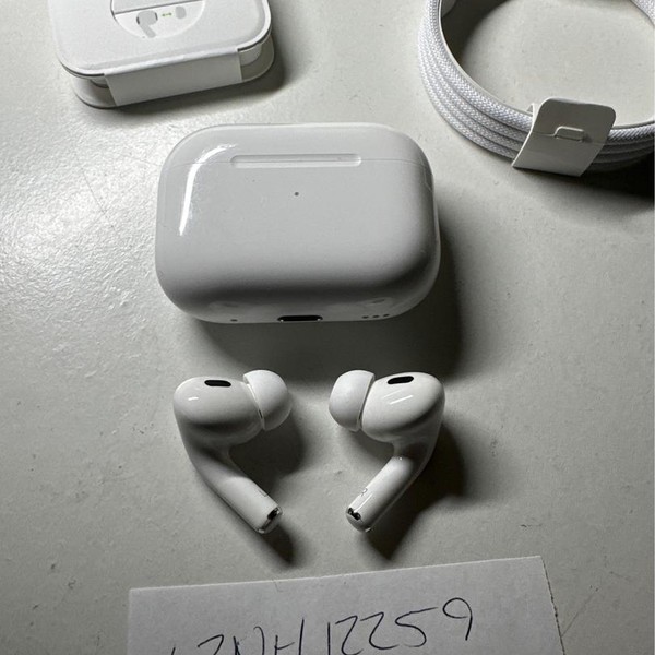 Apple AirPods Pro 2 - USB-C