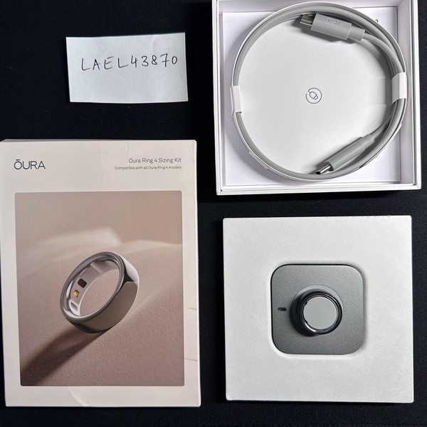 Oura Ring Gen 4 - Black, Size 8