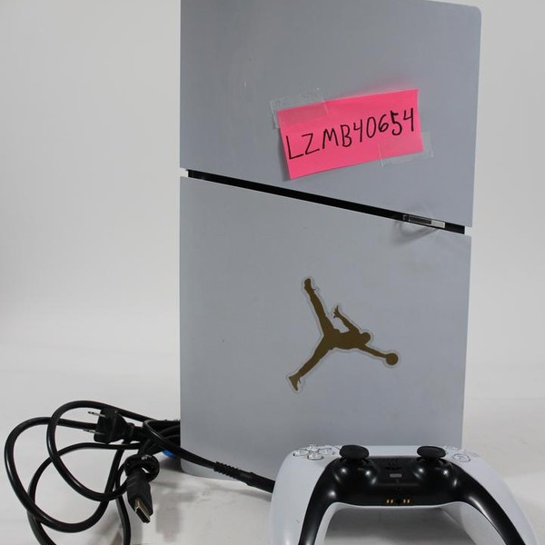 PlayStation 5 Slim Standard Edition (2023) - 1 TB, White