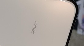 Good
													Apple iPhone Xs Max - Unlocked, Gold, 256 GB, A1921, photo 1 of 13