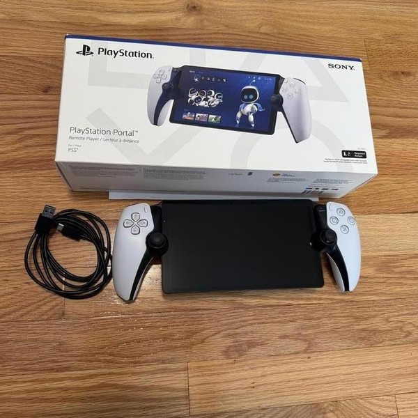 PlayStation Portal Remote Player - White
