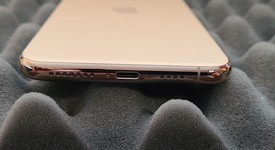 Mint
													Apple iPhone 11 Pro Max - Unlocked, Gold, 256 GB, A2161, photo 5 of 5