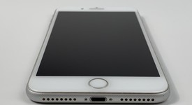 Good
													Apple iPhone 8 Plus - Unlocked, Silver, 64 GB, A1897, GSM, photo 4 of 8