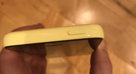 Good
													Apple iPhone 5C - Sprint, Yellow, 16 GB, A1456, photo 3 of 8