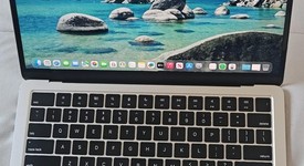 Good
													MacBook Air 2022 - 13" - Apple M2, Starlight, 256 GB, 8 GB, photo 1 of 11