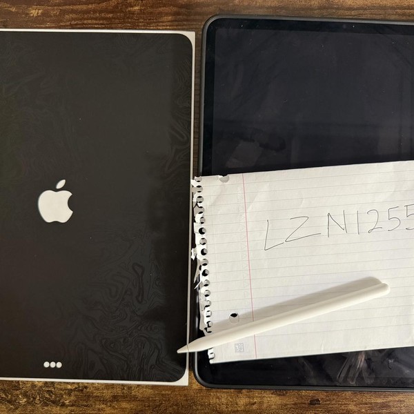 Apple iPad Pro 12.9 inch 5th Gen 2021 - Unlocked, 512 GB, Gray