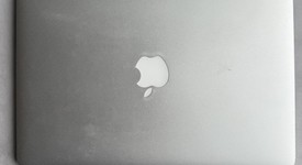 Good
													MacBook Pro 2015 (Retina) - 13" - Silver, 128 GB, 8 GB, photo 1 of 10