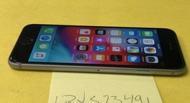 Good
													Apple iPhone 6S - Unlocked, Grey, 32 GB, A1633, photo 4 of 6