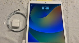 Good
													Apple iPad Pro 12.9" 1st Gen 2015 - Wi-Fi, Silver, 128 GB, A1584, 1st Gen 2015, photo 3 of 6