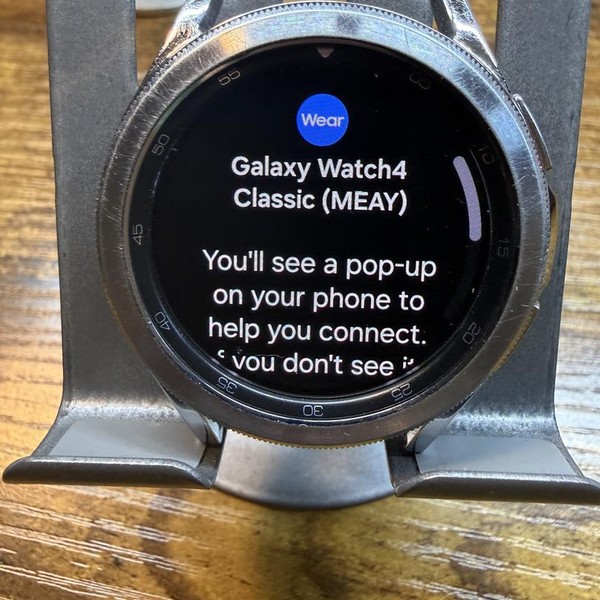Samsung Galaxy Watch4 Classic - Wi-Fi, Silver, 42mm
