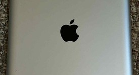 Good
													Apple iPad 6th Gen - Wi-Fi, Silver, 32 GB, A1893, photo 3 of 7