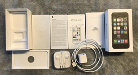 Good
													Apple iPhone 5S - Unlocked, Gray, 16 GB, A1453, photo 2 of 10