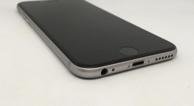 Good
													Apple iPhone 6S - Sprint, Grey, 64 GB, A1688, photo 4 of 12
