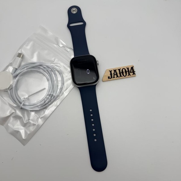 Apple Watch Series 11 46mm - Silver, A3333 - GPS, Aluminum