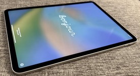 Mint
													Apple iPad Pro 11" 4th Gen 2022 - Unlocked, Silver, 512 GB, photo 2 of 7