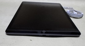Good
													Apple iPad 9th Gen - Wi-Fi, Gray, 64 GB, A2602, photo 3 of 7