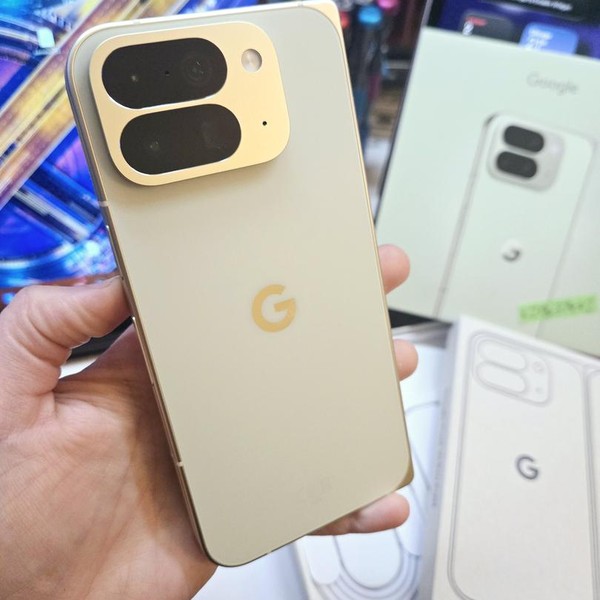 Google Pixel 10 Pro Fold - Unlocked, 512 GB, Jade, GU0NP