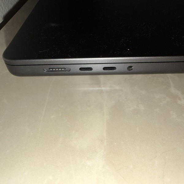 MacBook Pro 2024 - 16 inch - 512 GB, Space Black, 24 GB, Apple M4 Pro 14-core