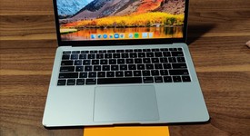 Good
													MacBook Air 2018 - 13" - I5, Silver, 128 GB, 8 GB, photo 5 of 9