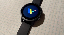 Mint
													TicWatch E3 - Black, photo 2 of 10