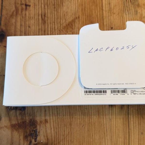 Apple Watch SE 1st Gen 44mm - Unlocked, Gray, A2354 - Cellular, Aluminum