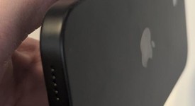 Mint
													Apple iPhone 16 - Unlocked, Black, 128 GB, A3081, photo 5 of 11