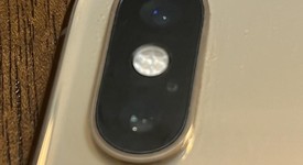 Mint
													Apple iPhone Xs Max - Unlocked Non-US, Gold, 64 GB, A2101, photo 5 of 9