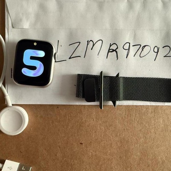 Apple Watch Series 8 45mm - Silver, A2771 - GPS, Aluminum