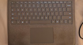 Good
													Microsoft Surface Laptop 2 - I5, Platinum, 128 GB, 8 GB, photo 5 of 20