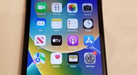 Good
													Apple iPhone Xr - Unlocked, Black, 64 GB, A1984, photo 2 of 10