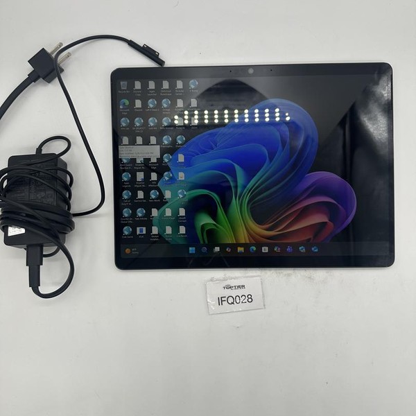 Microsoft Surface Pro 11 - 512 GB, Black, 16 GB, Snapdragon X Plus