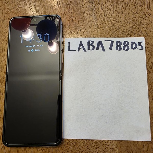 Motorola Razr Ultra (2025) - Unlocked, PANTONE Mountain Trail, 1 TB, 16 GB