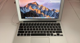 Good
													MacBook Air 2015 - 11" - Silver, 128 GB, 4 GB, photo 1 of 14