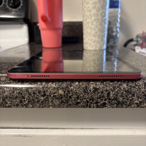 Apple iPad 11th Gen - Wi-Fi, 128 GB, Pink, A3354