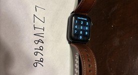 Good
													Apple Watch Series 5 40mm - Unlocked, Gray, A2094 Cellular, Aluminum, photo 5 of 7