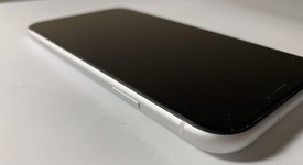 Fair
													Apple iPhone Xr - Unlocked, White, 64 GB, A1984, photo 2 of 9
