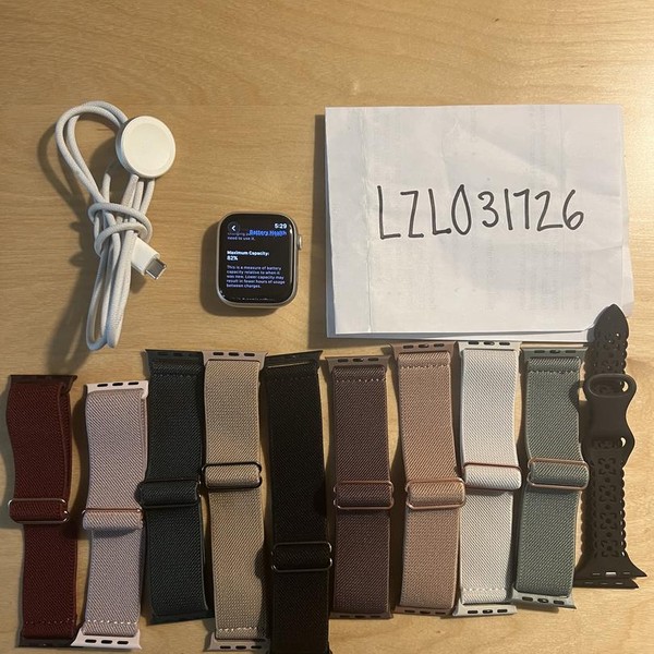 Apple Watch Series 7 45mm - Unlocked, Silver, A2477 - Cellular, Stainless