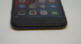 Mint
													Apple iPhone 7 Plus - Unlocked, Black, 256 GB, A1661, photo 5 of 11
