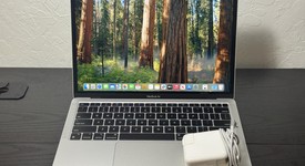 Good
													MacBook Air 2020 - 13" - Apple M1, Silver, 256 GB, 8 GB, photo 2 of 14