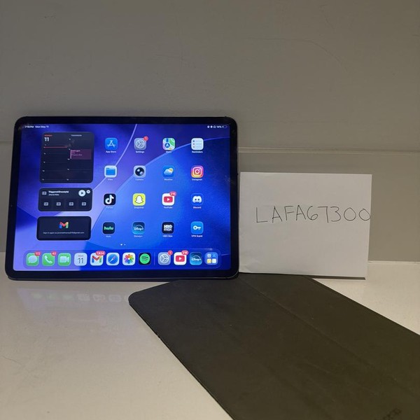 Apple iPad Pro 11 inch 2nd Gen 2020 - Unlocked, 128 GB, Gray, A2068
