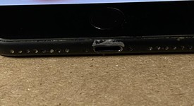Good
													Apple iPhone 7 Plus - Unlocked, Black, 32 GB, A1661, photo 5 of 6