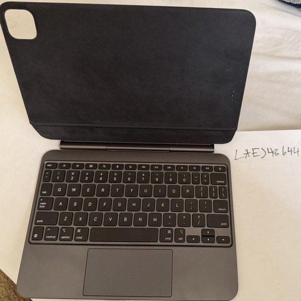 Apple Magic Keyboard for iPad Pro - Black