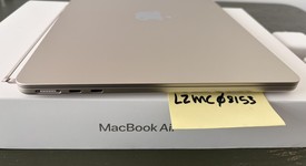 Mint
													MacBook Air 2022 - 13" - Apple M2, Starlight, 256 GB, 16 GB, photo 5 of 8