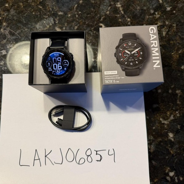 Garmin Tactix 8 - Black, AMOLED