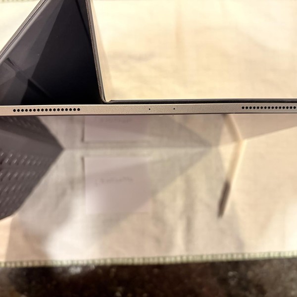 Apple iPad Pro 12.9 inch 3rd Gen 2018 - Wi-Fi, 512 GB, Gray, A1876