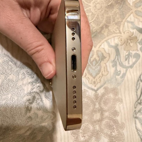 Apple iPhone 14 Pro - Unlocked, 256 GB, Gold, A2650