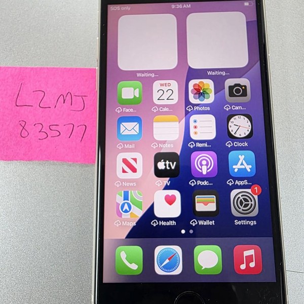 Apple iPhone SE 3rd Gen 2022 - Unlocked, 128 GB, Starlight, A2595