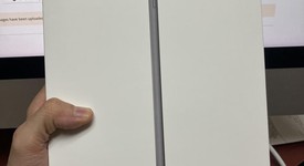 Mint
													Apple iPad 7th Gen - Unlocked, Gray, 32 GB, A2200, photo 1 of 7