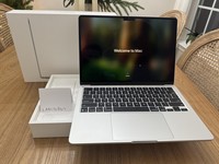 MacBook Air 2025 (M4) - 13"