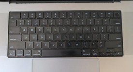 Good
													MacBook Pro 2021 - 16" - Apple M1 Pro 10-core, Gray, 512 GB, 16 GB, photo 3 of 14
